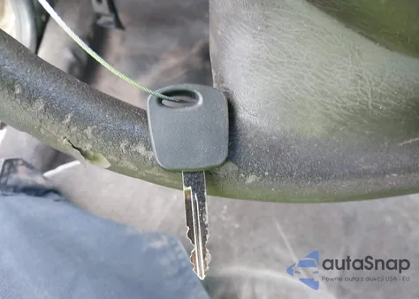 2001 Ford Crown Victoria Police Interceptor from USA, damaged, VIN 2FAFP71W21X165218